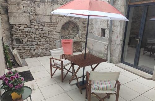 Chaumont Apartment | Studio de charme, au calme dans le vieux Chaumont