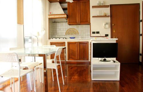Porta Romana Apartment | Studio Downtown Fantastic Area