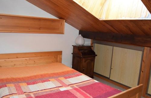 Pralognan-la-Vanoise Apartment | Studio en mezzanine, près des pistes, balcon sud/est, garage privé - FR-1-464-35