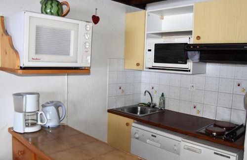 Pralognan-la-Vanoise Apartment | Studio en mezzanine, près des pistes, balcon sud/est, garage privé - FR-1-464-35