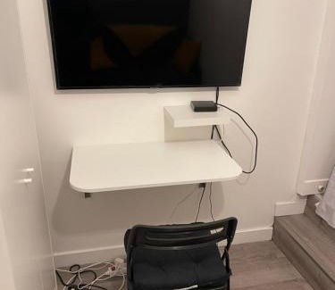 Suresnes Apartment | Studio entièrement équipé à 10 min de La Défense
