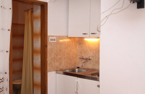 Tucepi Apartment | Studio flat with terrace Tučepi, Makarska (AS-6817-a)