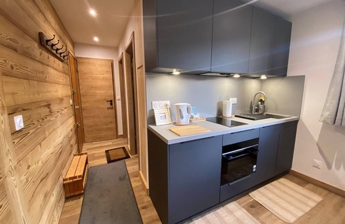 Cohennoz Apartment | Studio for 3, Cernix: near slopes, terrace, parking