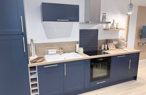 Saint-Paul-Trois-Chateaux Apartment | Studio-Suite-Ensuite with Shower