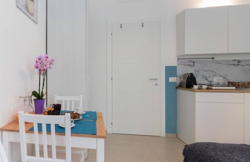 Crocetta Apartment | Studio Glicine by Wonderful Italy