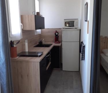 Greoux-les-Bains Apartment | Studio greoux les bains