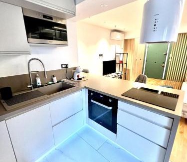 Prado - Republique Apartment | Studio La Baronne
