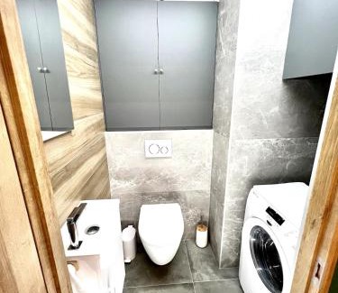 Prado - Republique Apartment | Studio La Baronne