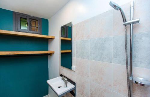 Mbour House | Studio meublé Climatisé indépendant