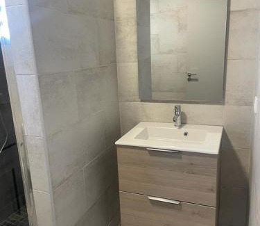 Bois de Nefles Apartment | Studio moderne indépendant