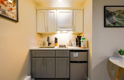 Prudential - St. Botolph Apartment | Studio Nestled in Back Bay