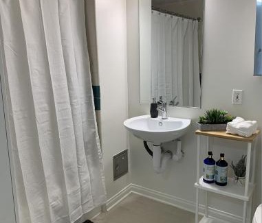 Downtown Apartment | Studio On The Promenade