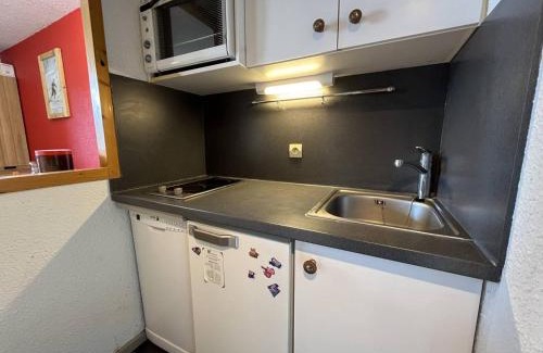 Vallandry Apartment | Studio rénové de 26 m² pour 4 pers avec balcon, accès pistes, animaux admis - Vallandry - FR-1-757-116