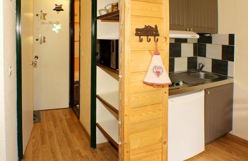 Bourg-Saint-Maurice Apartment | studio rose résidence Les Glières