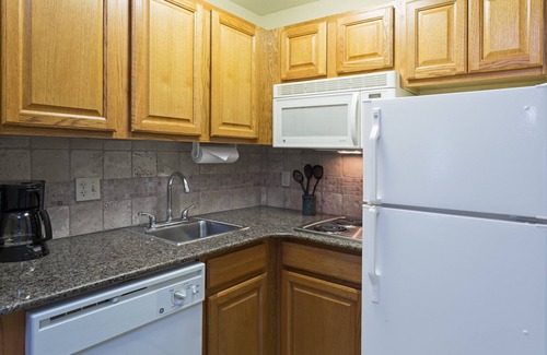 Tallahassee Apartment | Studio Suite in Tallahassee | FREE Breakfast + On-Site Business Center