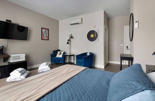 Knightville Apartment | Studio Suite With Free Parking
