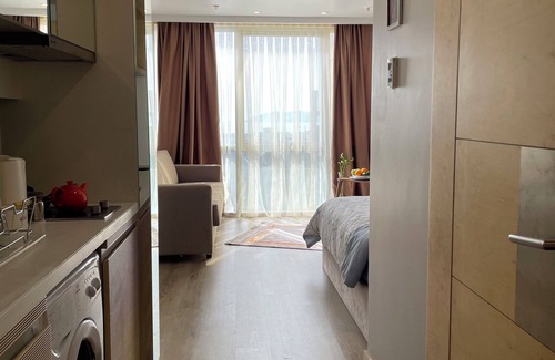Maltepe Apartment | studio unit with pool and gym