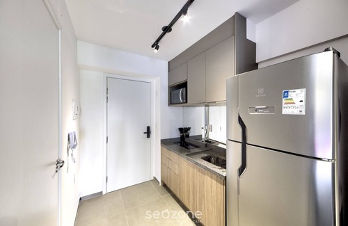 Perdizes Apartment | Studio With Balcony 100m From Puc-pompeia Puq0208
