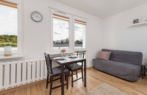Wzgorze Swietego Maksymiliana Apartment | Studio With Sea View Gdynia by Renters
