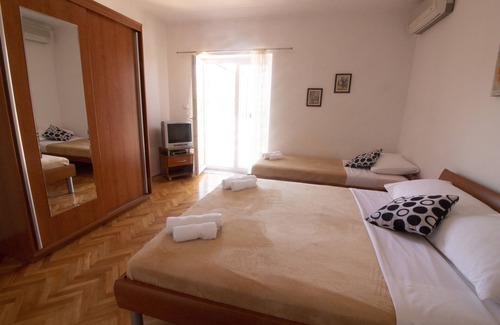 Zrce House | Studios & Rooms Fiesta