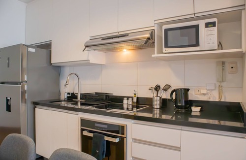 Chacarilla-Santa Cruz Apartment | Stunning 1BR With Great Deco in Miraflores