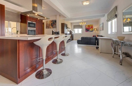 Ta' Xbiex Apartment | Stunning 2BR home with spacious living in Ta'Xbiex