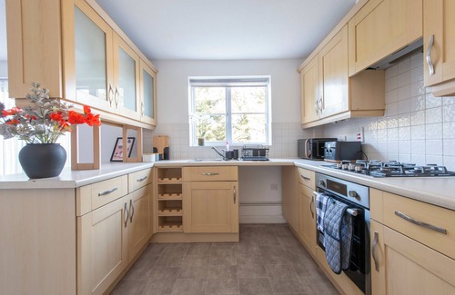 Eastbrook House | Stunning 5 bedroom detached house in Hornchurch