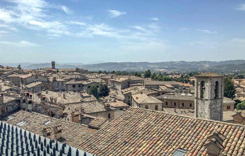Monteluiano Apartment | Stunning Apartment In Gubbio With Wifi