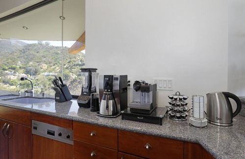 Eastern Malibu Villa | Stunning architectural home in ideal Malibu location