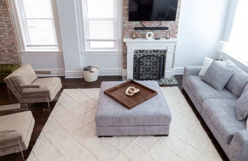 Benton Park House | Stunning Benton Park 3BR W/Parking /ABODEbucks