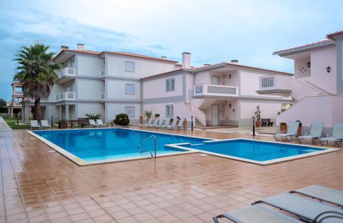 Praia del Rei House | Stunning Caravelas Apartment