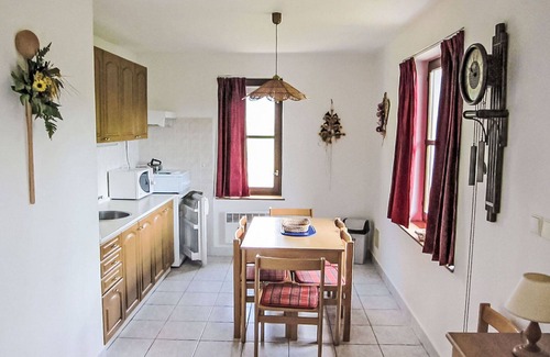 Starkov House | Stunning private villa for 8 guests with pool, WIFI, TV, patio, pets allowed and panoramic view