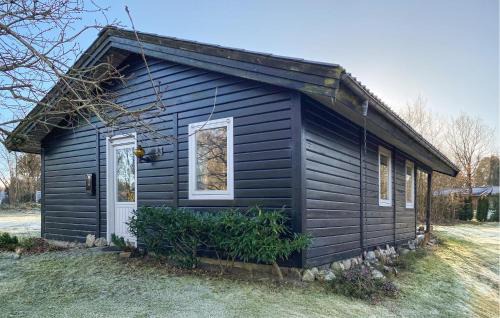 Farvang House | Stunning Home In Fårvang With Wifi