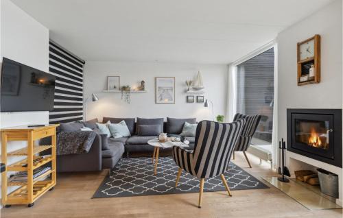 Oster Hurup House | Stunning Home In Hadsund With Wifi