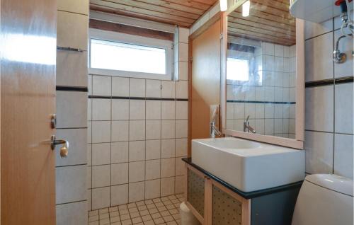 Klegod Strand House | Stunning Home In Ringkøbing With Sauna