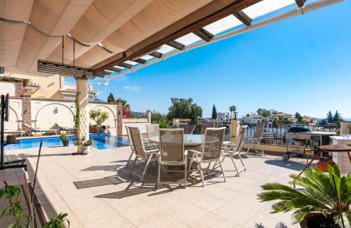 Mijas Villa | Stunning Infinity pool mansion in Mijas by Costarentals - Ref 85