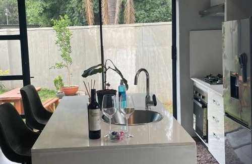 Bulawayo Apartment | Stunning Luxurious Studio in Malindela - 2044