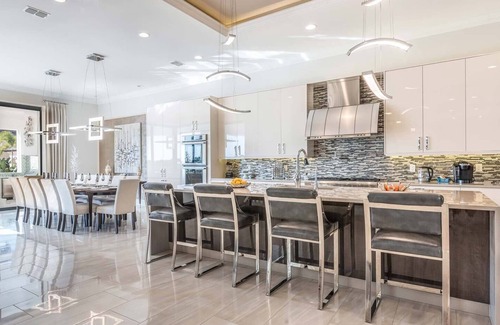 Reunion House | Stunning Oasis with Water Views at Reunion