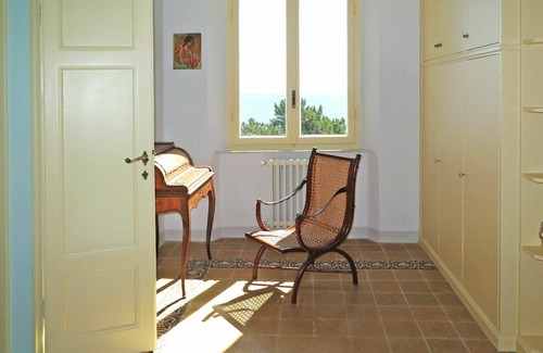 San Piero a Grado Villa | Stunning private villa for 9 people with WIFI, TV, patio and pets allowed