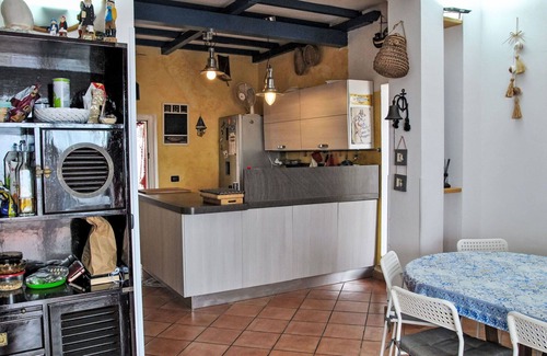 Sperlonga Villa | Stunning private villa for 17 people with private pool, WIFI, hot tub, TV, patio and pets allowed