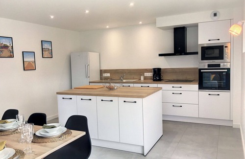 La Fresnais House | Stunning private villa for 6 guests with WIFI, TV and patio