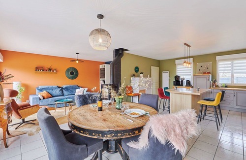 Portbail House | Stunning private villa for 2 guests with WIFI, terrace and pets allowed