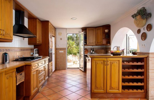 Sagra Villa | Stunning private villa for 6 people with private pool, A/C, WIFI, TV and patio