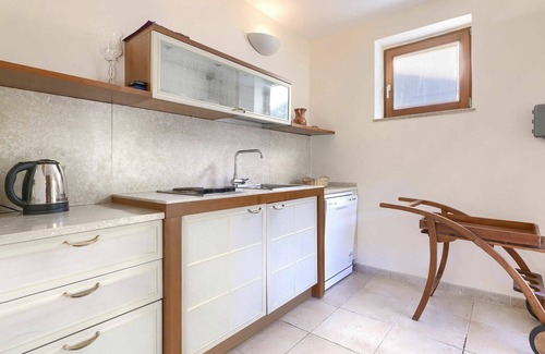 Vrsar House | Stunning private villa for 8 people with WIFI, private pool, A/C, TV, terrace and pets allowed