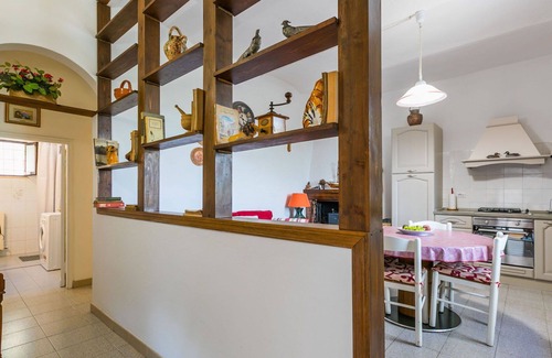 Chiusi House | Stunning private villa for 7 people with A/C, WIFI, terrace, pets allowed and panoramic view