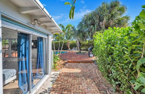 Delray Beach House | Stunning Tropical Pool House Delray Near The Ocean