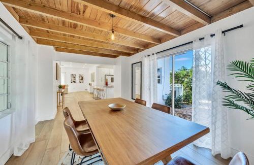 Delray Beach House | Stunning Tropical Pool House Delray Near The Ocean
