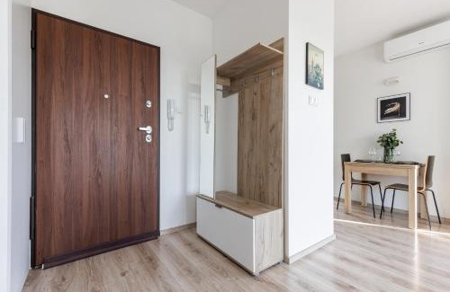 Praga Poludnie Apartment | Stunning View! - Mlądzka by VAYA STAYS