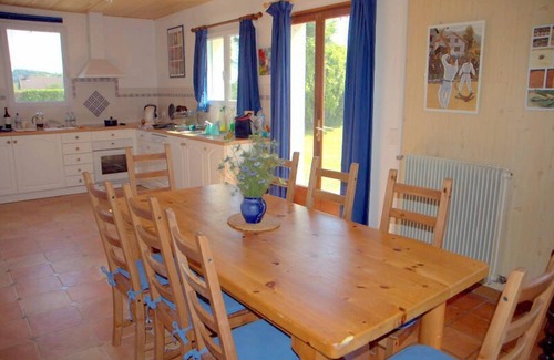 Ogeu-Les-Bains House | Stunning views of the Pyrenees, large secluded garden & private heated pool