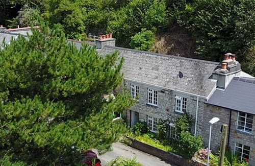 Pentewan House | Stunning villa for 6 people with TV